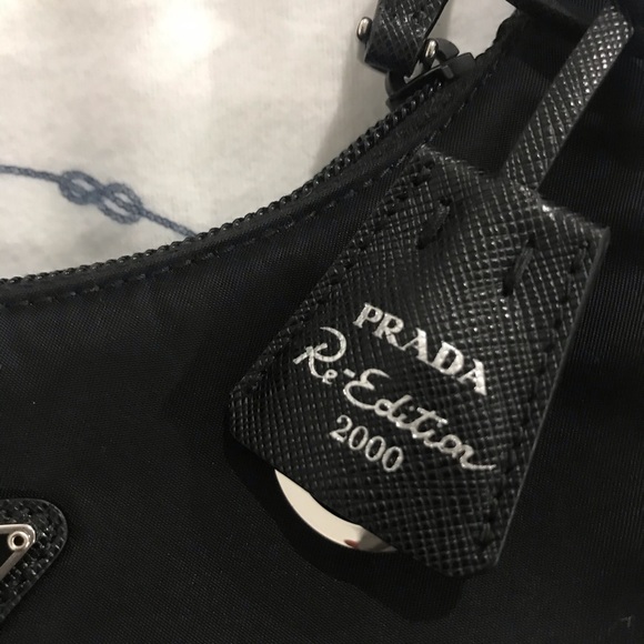 Prada Re Edition 2000 shoulder bag - Picture 3 of 6